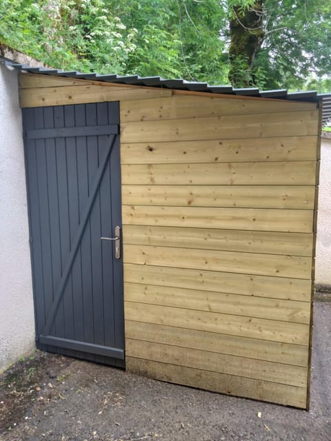 Les Appartements de Johann Apartment in Besse-et-Saint-Anastaise