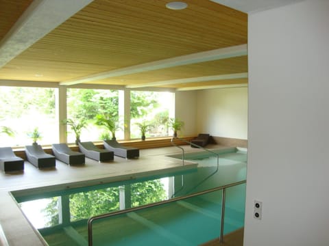 Swimming pool, Swimming pool