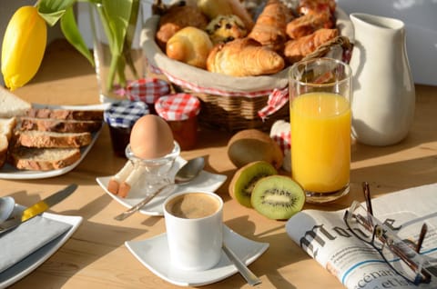 Hotel Berlioz EuroAirport Basel - Mulhouse - Freiburg Hotel in Saint-Louis