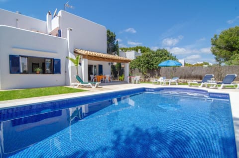Garden, Dining area, Swimming pool