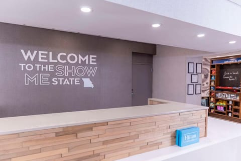 Lobby or reception, Lobby or reception