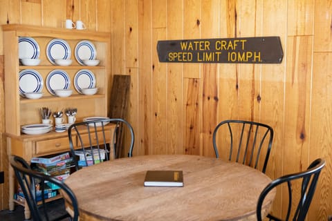 Communal lounge/ TV room, Communal kitchen