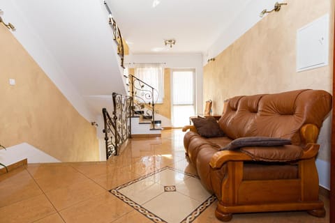 Lobby or reception, Seating area