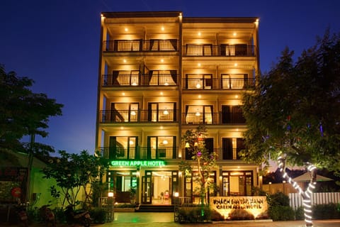 Property building, Night