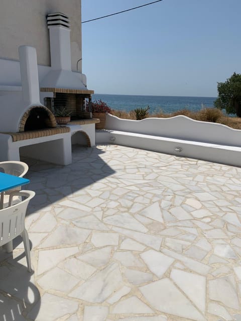 Patio, Day, Natural landscape, BBQ facilities, View (from property/room), Balcony/Terrace, Sea view