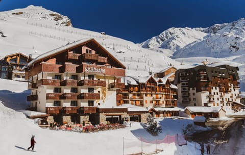 Facade/entrance, Winter, Hot Tub, Massage, Sauna, Skiing, Steam room, Balcony/Terrace, Lobby or reception, Lounge or bar, Spa and wellness centre/facilities, Business facilities, Mountain view