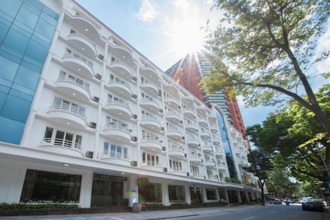Property building, Facade/entrance, Off site, Day
