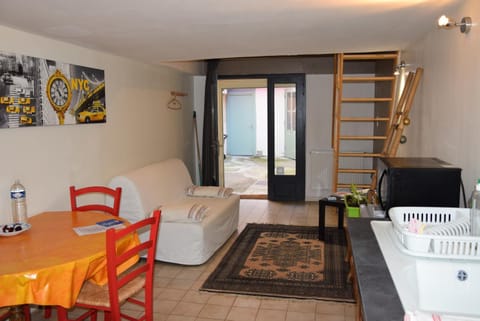 la route des vins Apartment in Beaune