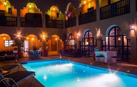 Property building, Pool view