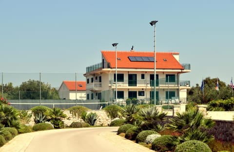 Facade/entrance, Property logo or sign