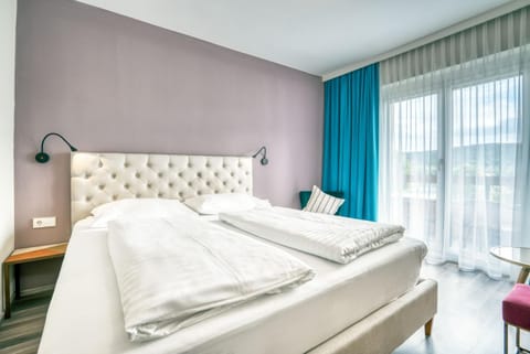 Staff, Photo of the whole room, Bedroom