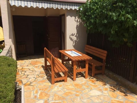 Jurisic apartments Apartment in Novalja