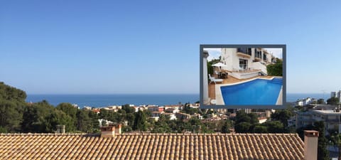 Balcony/Terrace, Mountain view, Pool view, Sea view