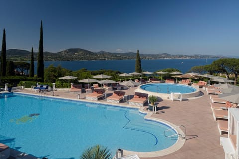 Pool view, Sea view