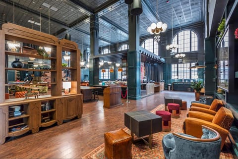 Property building, Restaurant/places to eat, Lobby or reception, Seating area, Breakfast