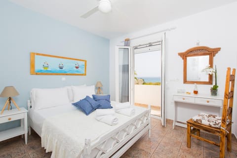 Day, Balcony/Terrace, Bedroom, Sea view