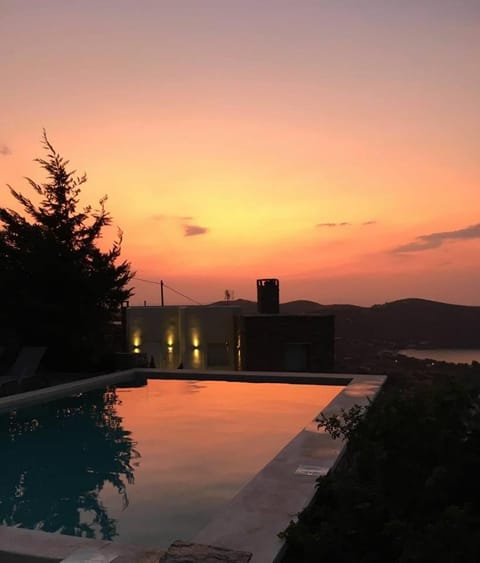 On site, Sunset
