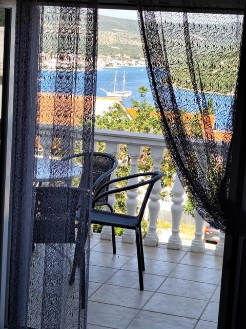 Day, Natural landscape, View (from property/room), Balcony/Terrace, Seating area, Sea view