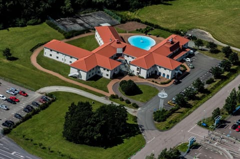 Off site, Bird's eye view, Tennis court, Swimming pool