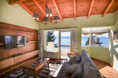 Seating area, Lake view
