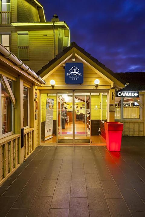 Sky Hotel Goussainville Charles de Gaulle Hotel in Île-de-France