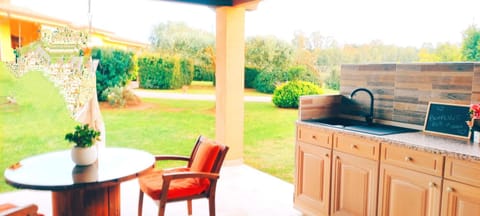 Day, Garden, Kitchen or kitchenette, Dining area, Garden view