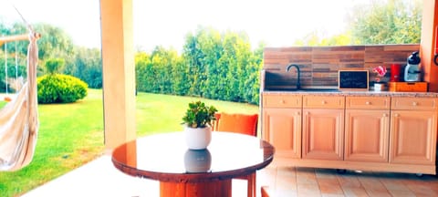 Day, Garden, Kitchen or kitchenette, Garden view