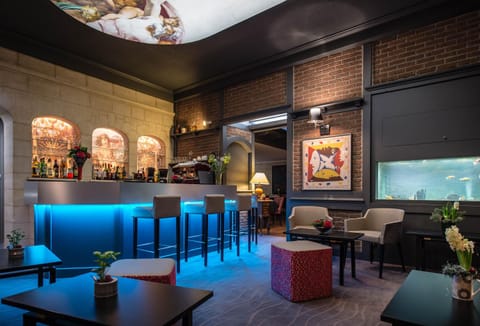 Staff, Meals, Alcoholic drinks, Non alcoholic drinks, Family