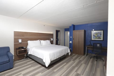 Holiday Inn Express & Suites Tempe by IHG Hotel in Tempe