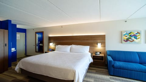 Holiday Inn Express & Suites Tempe by IHG Hotel in Tempe