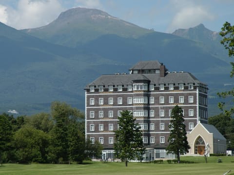 Property building, Natural landscape