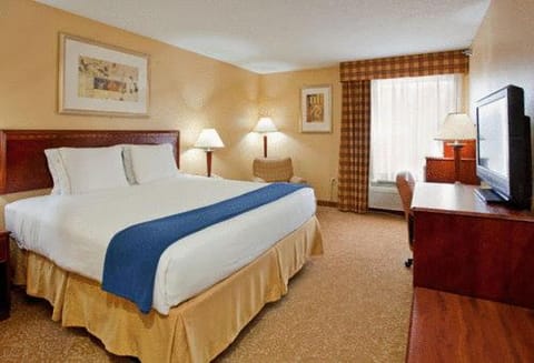 Holiday Inn Express Hotel & Suites Fenton/I-44 by IHG Hotel in Ozark Mountains
