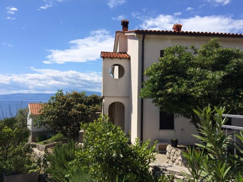 Property building, Facade/entrance, Sea view