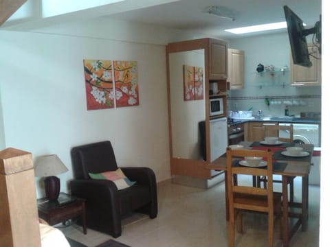 Communal lounge/ TV room, Kitchen or kitchenette