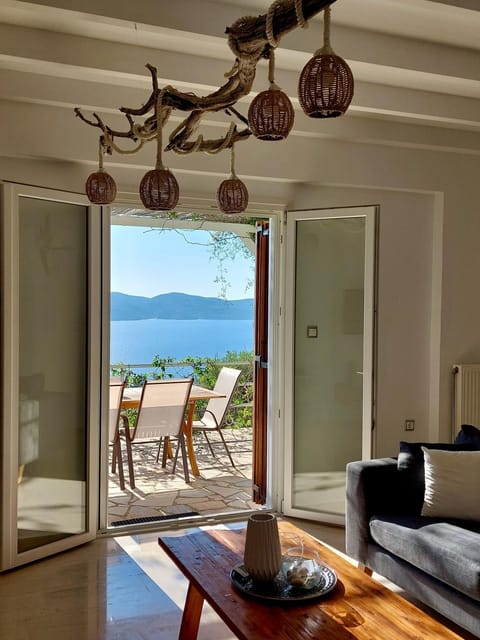 Patio, Day, Natural landscape, View (from property/room), Balcony/Terrace, Living room, Seating area, Dining area, Sea view