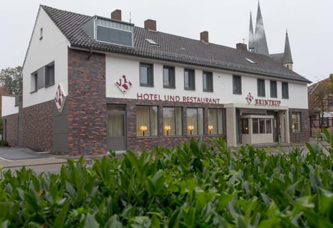 Property building, Day