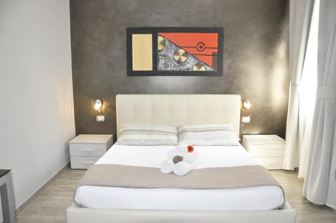 Toilet, Bathroom, TV and multimedia, Bedroom
