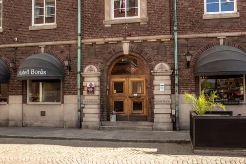 Property building, On site