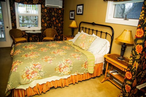 Sylvan Inn Bed & Breakfast Bed and Breakfast in Glen Arbor