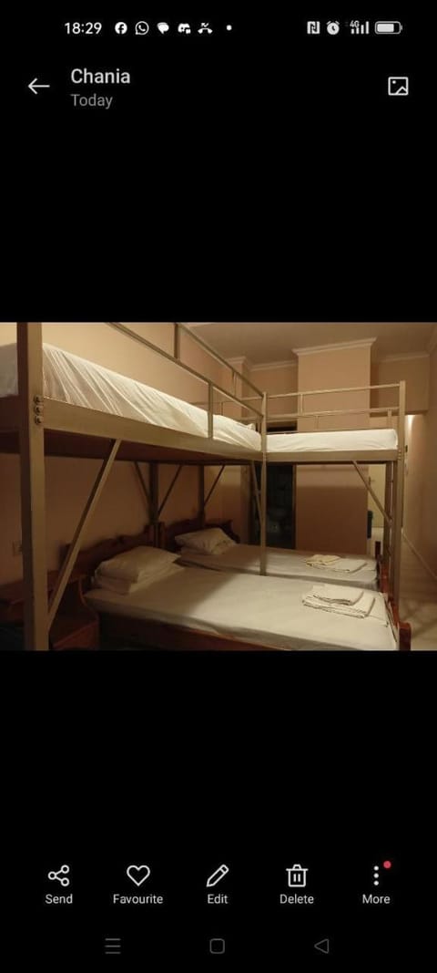 Constantinos Budget Beds Hostel in Chania