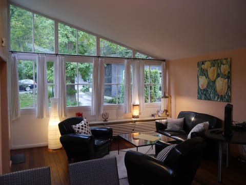 View (from property/room), Living room, Seating area