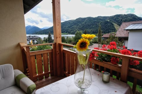 Garden view, Lake view, Mountain view
