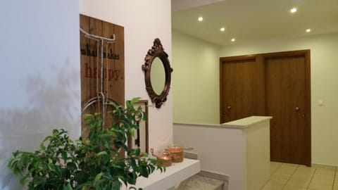 Lobby or reception, Decorative detail