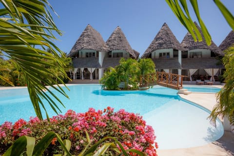 Garden, Swimming pool