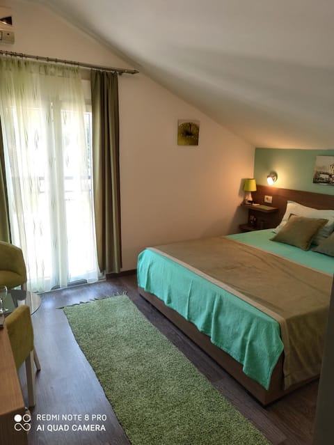 Apartment The Sea Coast Apartment in Dobrota