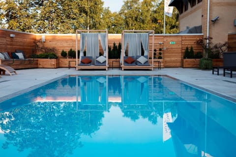 Spring, Summer, Massage, Spa and wellness centre/facilities, Swimming pool, Swimming pool