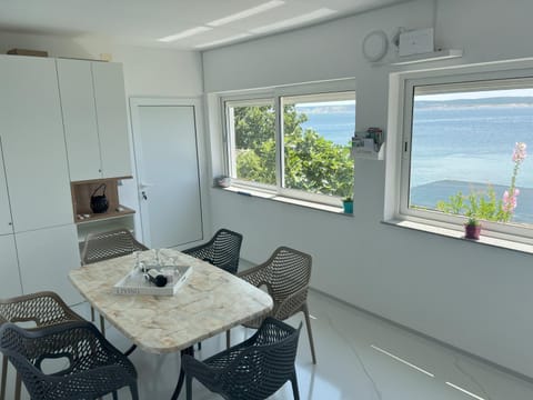 Property building, Balcony/Terrace