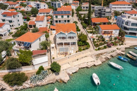 Property building, Day, Neighbourhood, Bird's eye view, Beach, Sea view, Location