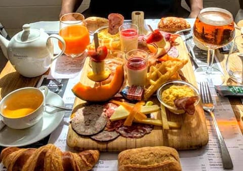 Papagayo Hotel in Normandy