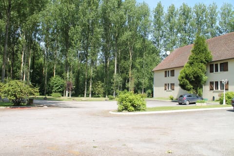 Facade/entrance, Facade/entrance
